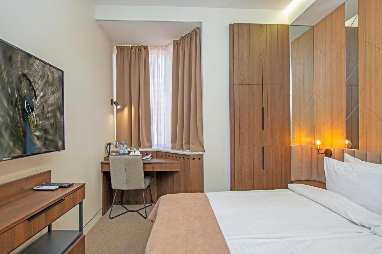Cartez Hotel Erevan Esterno foto