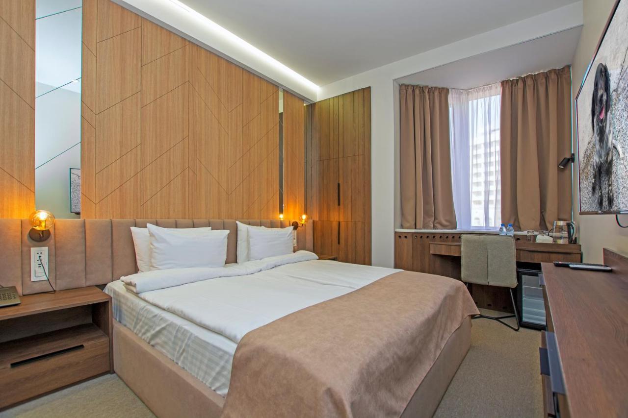Cartez Hotel Erevan Esterno foto