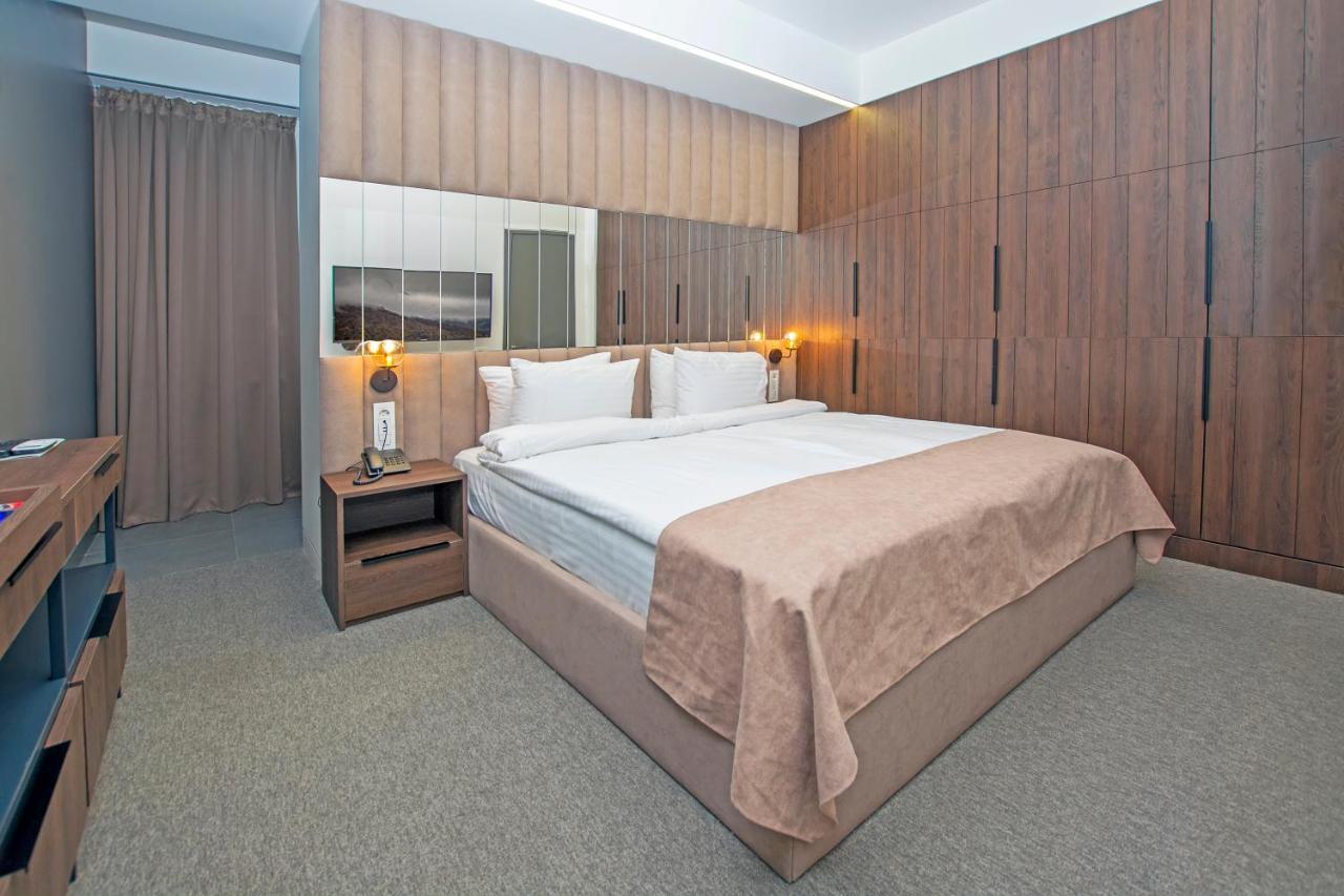Cartez Hotel Erevan Esterno foto