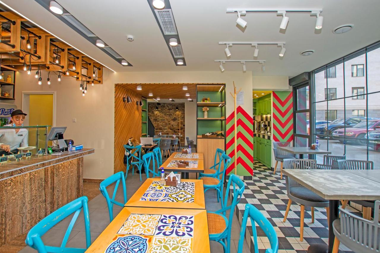 Cartez Hotel Erevan Esterno foto